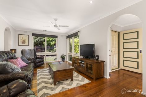 Property photo of 9 Phar Lap Close Mill Park VIC 3082