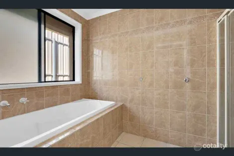 Property photo of 77 Wallace Drive Craigmore SA 5114