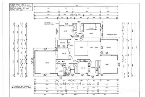 Property photo of 25 Moriarty Street Emerald QLD 4720