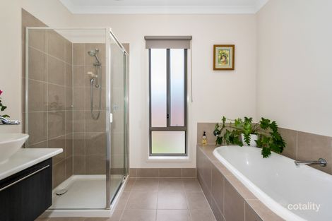 Property photo of 11B Kurung Court East Gisborne VIC 3437