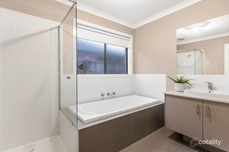 Property photo of 12 Franklin Way Officer VIC 3809