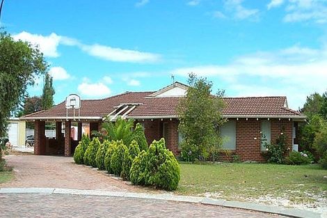 14 Laurina Pl, Morley, WA 6062