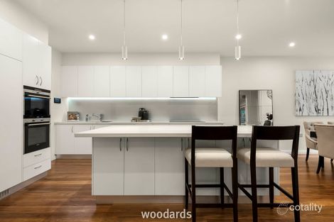 Property photo of 33 Latrobe Street Hughesdale VIC 3166