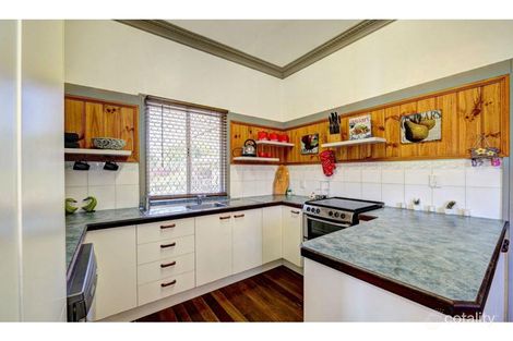 Property photo of 96 Boundary Street Walkervale QLD 4670