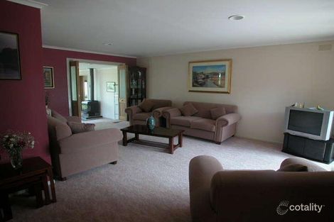 Property photo of 57-59 Smeaton Close Lara VIC 3212