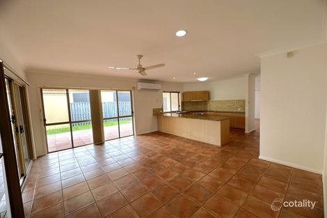 Property photo of 33 Gardendale Crescent Burleigh Waters QLD 4220