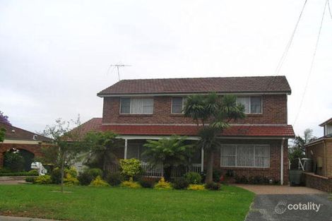 51 Waratah Rd, Engadine, NSW 2233