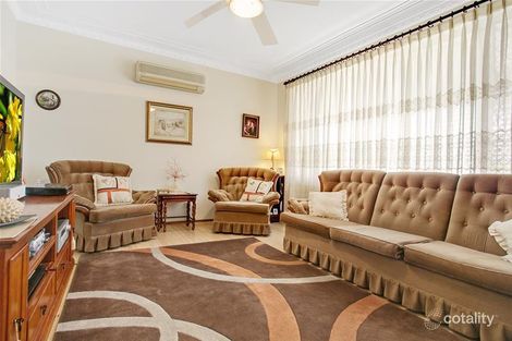 Property photo of 2 Elvidge Crescent Kotara South NSW 2289