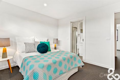 2/8 Palm Ave, Reservoir, VIC 3073