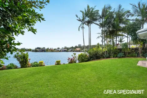 Property photo of 40 Burrendong Road Coombabah QLD 4216