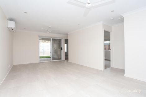 Property photo of 1/5 Therese Circuit Augustine Heights QLD 4300