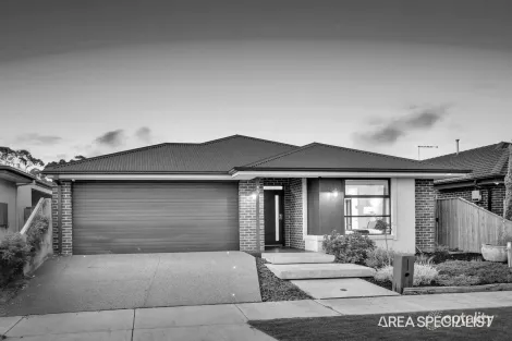 Property photo of 15 Hourigan Way Werribee VIC 3030