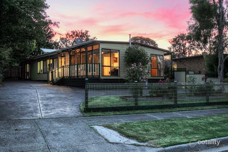 8 California Cres, Ferntree Gully, VIC 3156