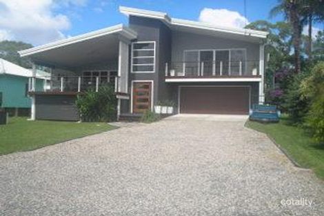 Property photo of 15 Kim Crescent Macleay Island QLD 4184