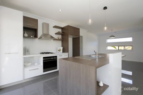 Property photo of 12 Billabong Avenue Sale VIC 3850