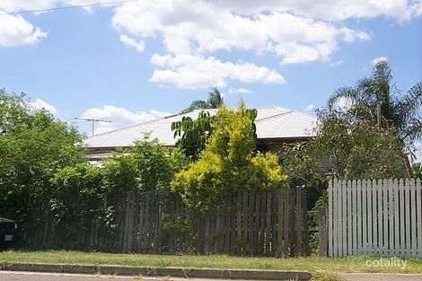 22 Wattle St, North Booval, QLD 4304