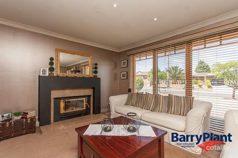 Property photo of 19 Ivan Crescent Hampton Park VIC 3976