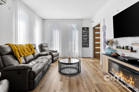 Property photo of 2/31 Devon Road Pascoe Vale VIC 3044