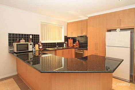 Property photo of 8 Limerick Court Roxburgh Park VIC 3064