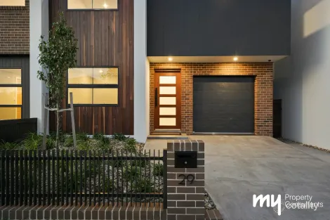 Property photo of 29 Civic Way Oran Park NSW 2570