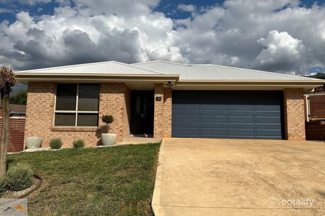 6 Patrick Cl, Blayney, NSW 2799