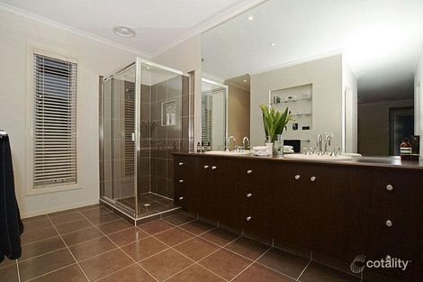 Property photo of 27 Pilgrim Drive Hillside VIC 3037