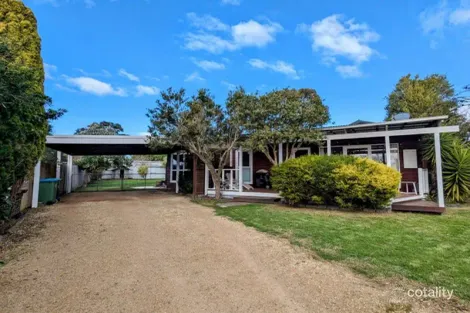 Property photo of 3 Monaco Parade Dromana VIC 3936