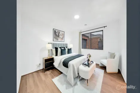 Property photo of 10 Shearers Court Pakenham VIC 3810