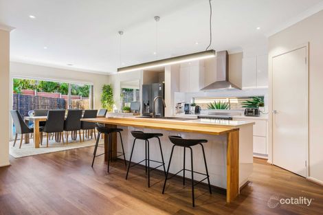 Property photo of 8 Highpoint Drive South Morang VIC 3752