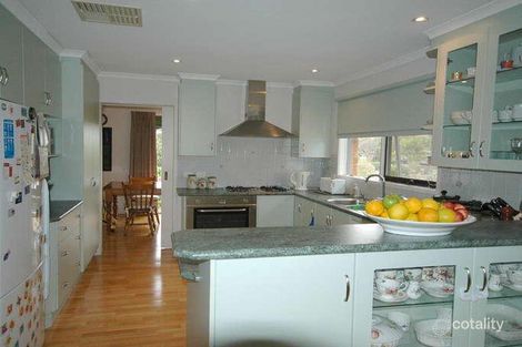 Property photo of 2 Beechwood Close Doncaster East VIC 3109
