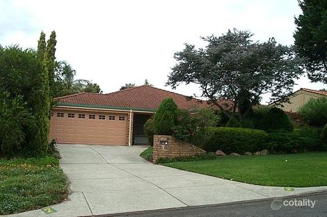 7 Paterson Gdns, Winthrop, WA 6150