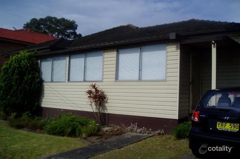 Property photo of 10 Larien Crescent Birrong NSW 2143