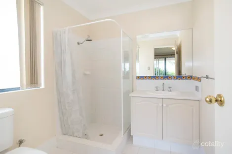 Property photo of 33B Seattle Court Quindalup WA 6281