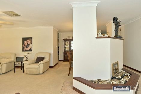 Property photo of 6 Kingscote Place Greenfields WA 6210