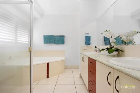 Property photo of 12 Seahorse Circuit Dundowran Beach QLD 4655