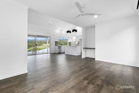 Property photo of 2 Windsor Valley Drive Burnside QLD 4560