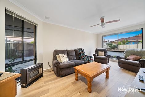 Property photo of 6 Riana Place Bennett Springs WA 6063