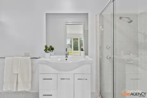 Property photo of 83 Coachwood Crescent Alfords Point NSW 2234