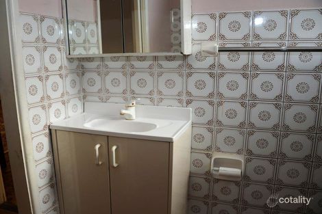 Property photo of 15 Cyprus Street Macquarie Fields NSW 2564