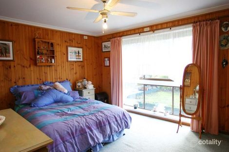 Property photo of 18 Forest View Lane Upper Ferntree Gully VIC 3156