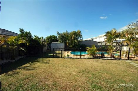 4 Yerrecoin Pl, Burleigh Waters, QLD 4220