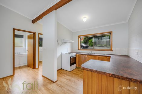 Property photo of 10/84 Malunna Road Lindisfarne TAS 7015