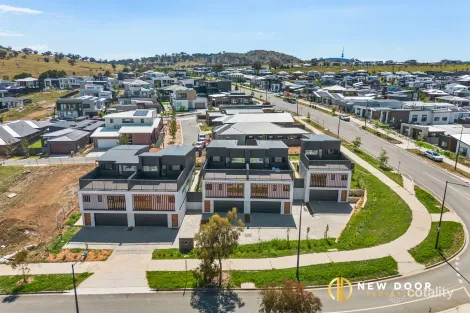 Property photo of 1/100 Hazel Hawke Avenue Whitlam ACT 2611