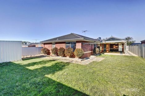 Property photo of 40 Emerald Circuit Craigieburn VIC 3064