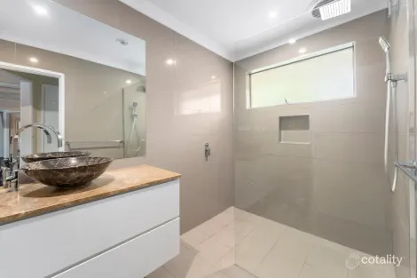 Property photo of 43 Lawanna Drive Templestowe VIC 3106