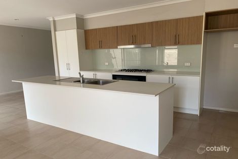 Property photo of 14 Nest Place Point Cook VIC 3030