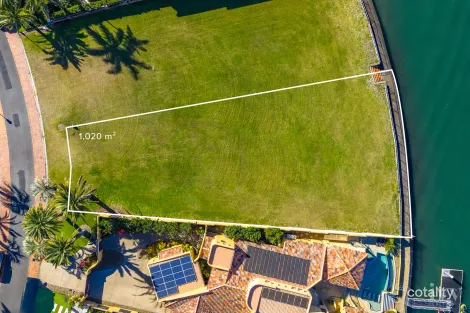 Property photo of 32 Brittanic Crescent Paradise Point QLD 4216