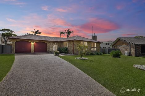 Property photo of 6 Collins Close Caves Beach NSW 2281