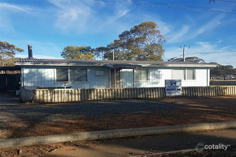 Property photo of 2 Mildura Street Norseman WA 6443