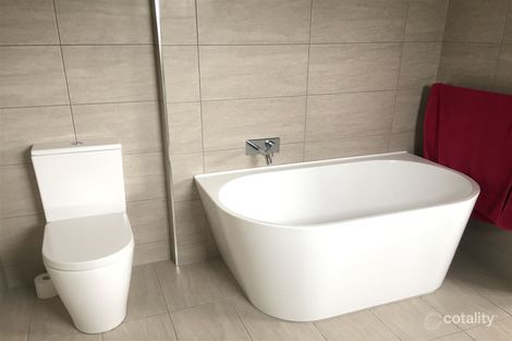 7 Broad St, Lindisfarne, TAS 7015